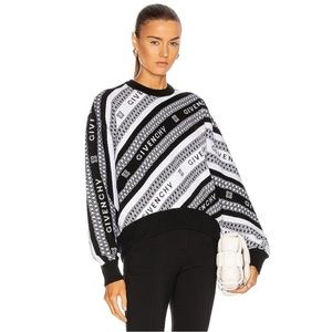 Givenchy graphic chain logo wool crew neck sweater in black and white